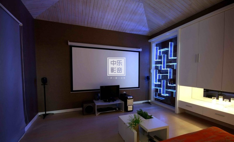 做一套私人影音房需要要多大的房間？